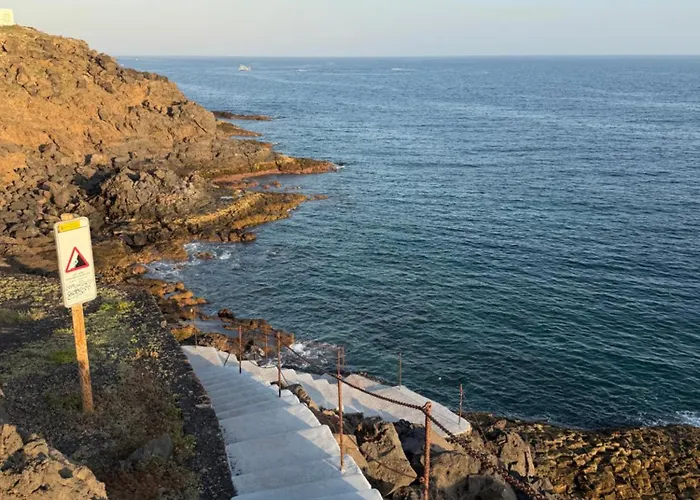 La Favorita Puerto del Carmen (Lanzarote)