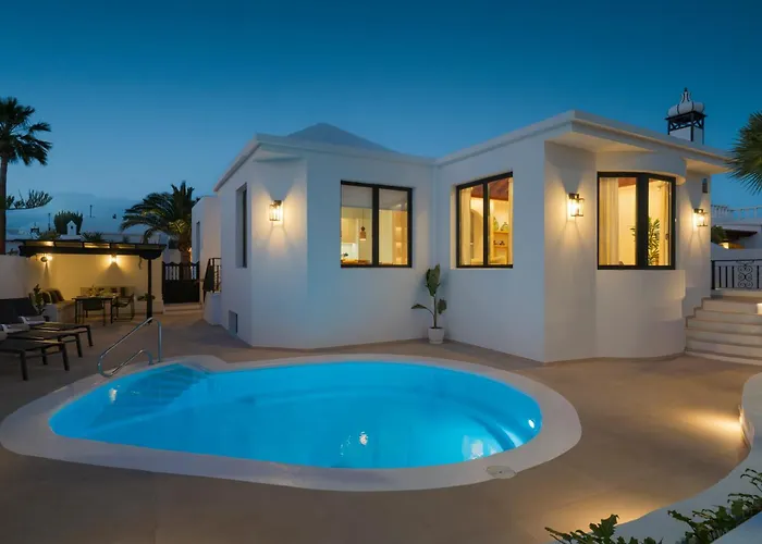 La Favorita Puerto del Carmen (Lanzarote)