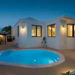 La Favorita Puerto del Carmen (Lanzarote)