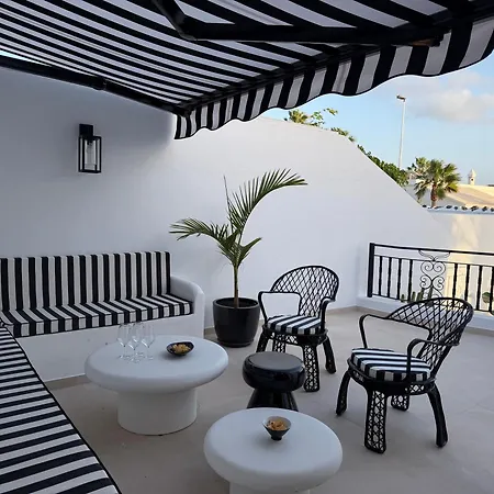 فيلة La Favorita *