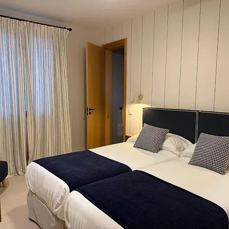 La Favorita فيلة *