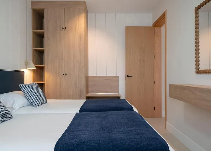 La Favorita فيلة