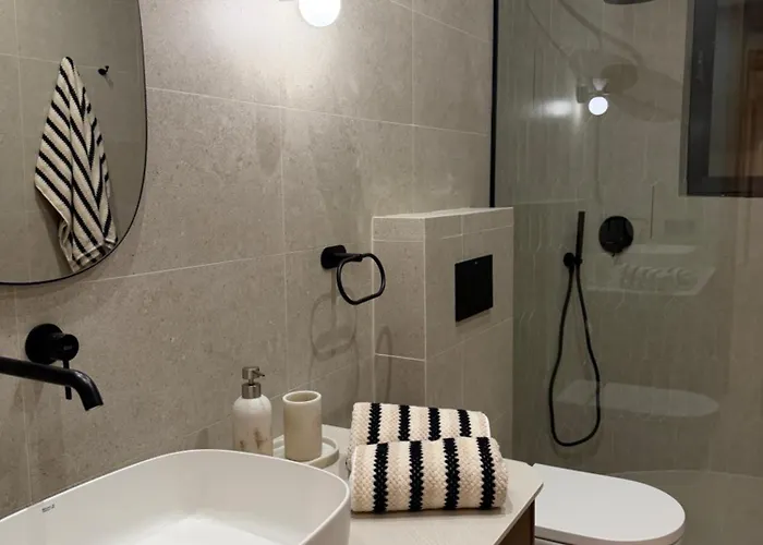 فيلة La Favorita *